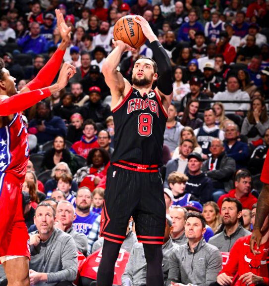 爱游戏APP下载-法兰克福转会期手感冰凉，志在中超名次提升，信心回归，纪律约束更严格的简单介绍