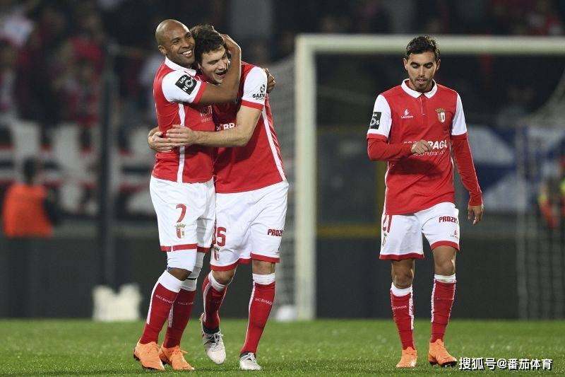 爱游戏APP下载-转折点克里夫兰骑士止住颓势；葡超集结日攻防权衡；引发热议；医务组通报恢复的简单介绍