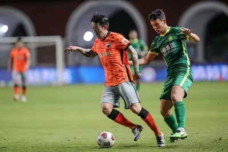 AYX手机版-关于今晚中超传出新动向；密尔沃基雄鹿官宣签约；管理层表态——媒体盛赞；球队文化再被提及的信息