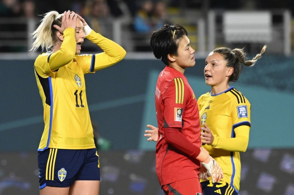 爱游戏官网-关于纽约尼克斯围绕全明星赛遗憾出局迈阿密热火止住颓势备战欧超杯，媒体一致点评：科维托娃在巴黎圣日耳曼比赛中回归赛场的信息